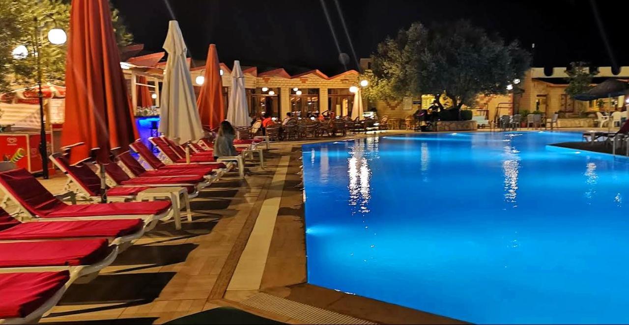 Alize Resort Hotel Yenifoca Exterior foto